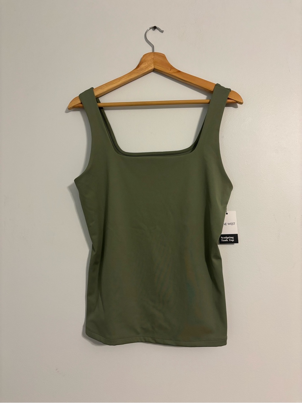 Nine West Sculpting Tank Top - Women’s Large - NWT - Camden Green